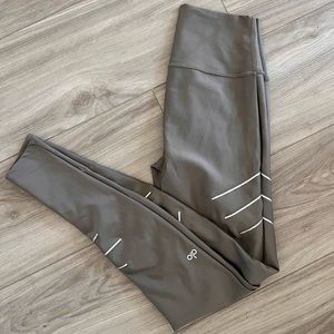 Full length high waisted ALO airlift leggings